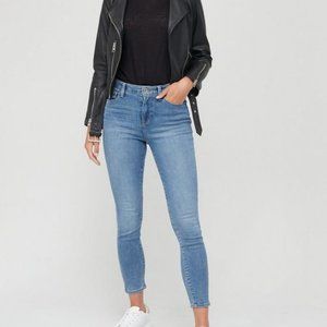 DKNY DELANCY MID RISE SKINNY SIZE 30